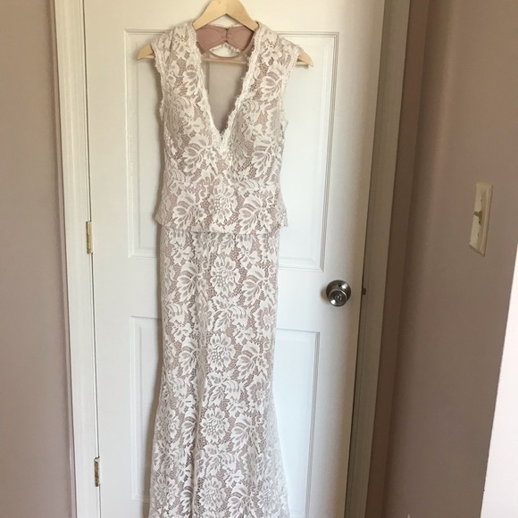 Dress - Picture 2 of 2